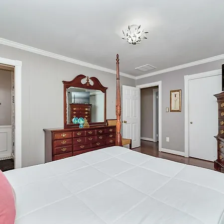 Luxury Home 5 Bedroom 3 Ba Near Beaches And Venues Hampton Exterior photo